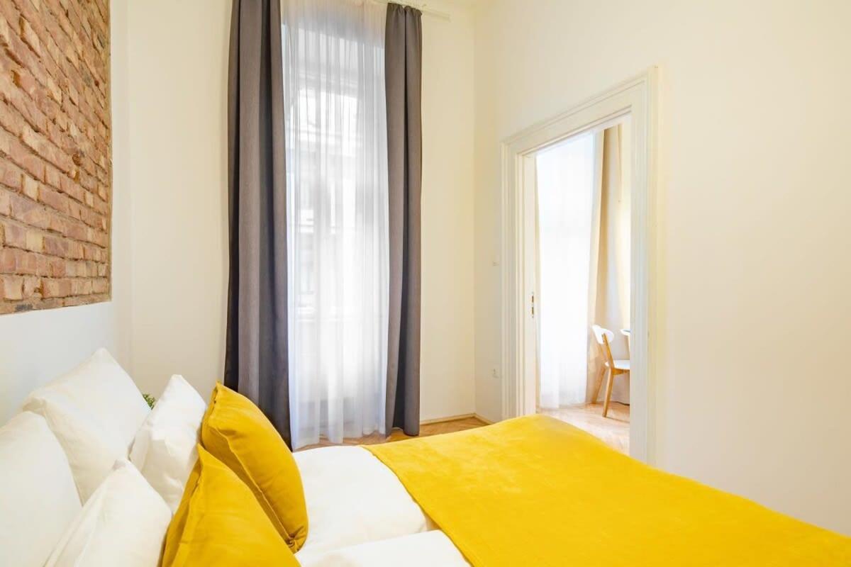 Quiet Comfort - Central Buda بودابست المظهر الخارجي الصورة