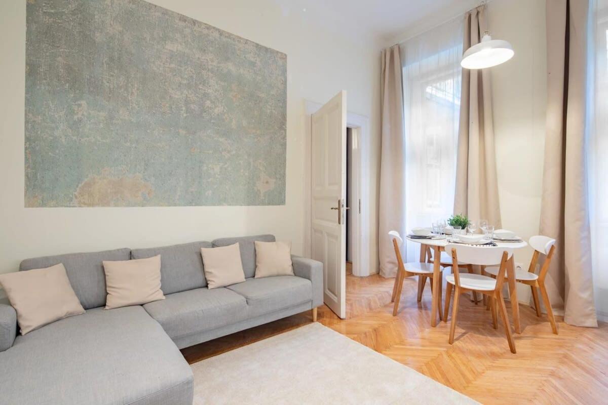 Quiet Comfort - Central Buda بودابست المظهر الخارجي الصورة